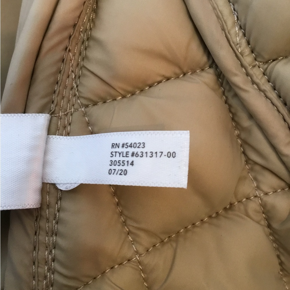 Athleta Whisper Featherless Quilted Metallic Gold Jacket - Picture 7 of 8